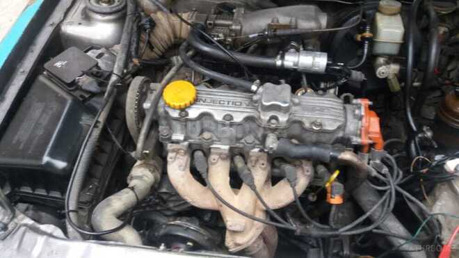 Opel Vectra 1989, 500,001 km - 1.8 l - Bakı