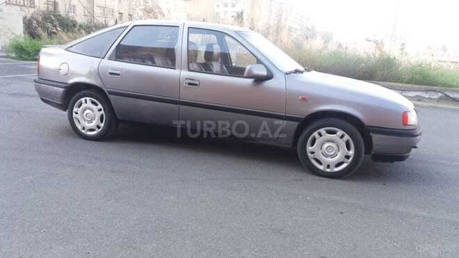 Opel Vectra 1989, 500,001 km - 1.8 l - Bakı