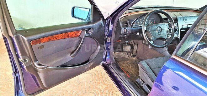Mercedes C 200 1999, 250,000 km - 2.0 л - Goranboy