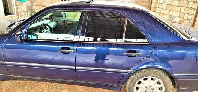 Mercedes C 200 1999, 250,000 km - 2.0 л - Goranboy