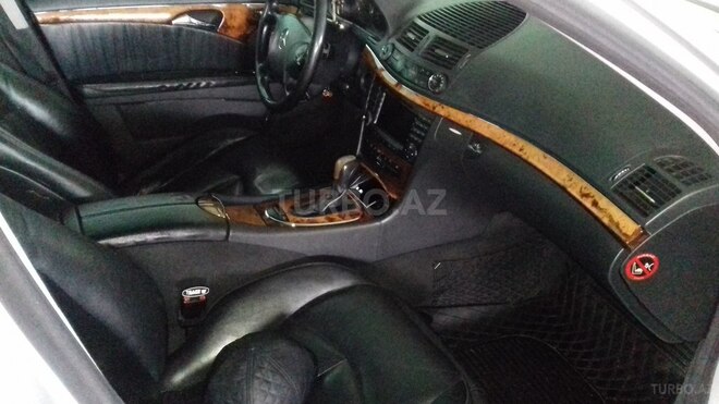 Mercedes E 240 2003, 250,000 km - 2.6 л - Bakı