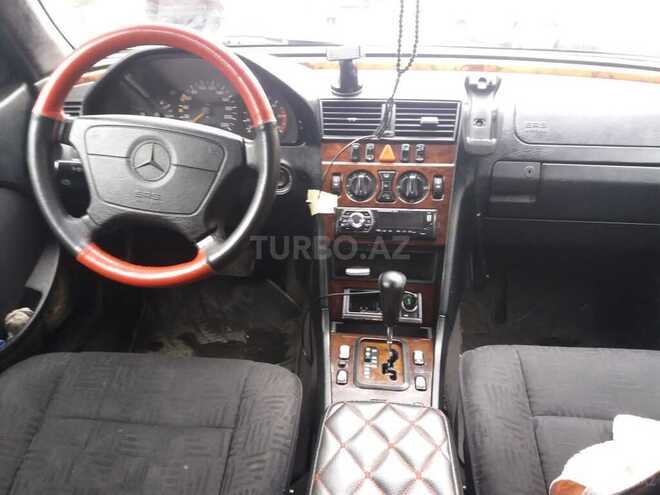 Mercedes C 220 1999, 298,000 km - 2.2 l - Bakı