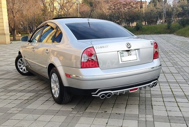Volkswagen Passat 2004, 168,000 km - 1.8 l - Bakı