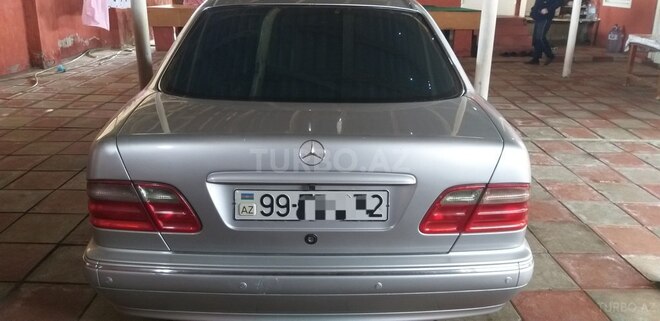 Mercedes E 200 2001, 374,000 km - 2.0 l - Biləsuvar