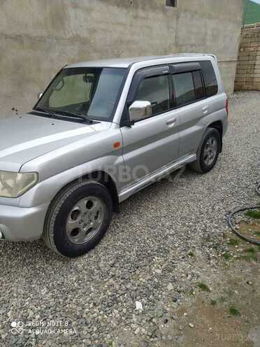 Mitsubishi Pajero io 2001, 300,000 km - 2.0 l - Bakı