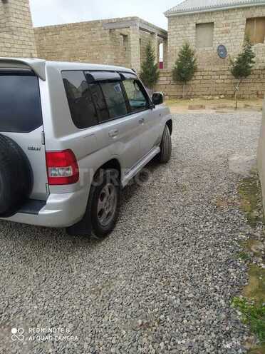 Mitsubishi Pajero io 2001, 300,000 km - 2.0 l - Bakı