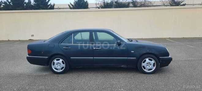 Mercedes E 230 1996, 156,000 km - 2.3 l - Sumqayıt