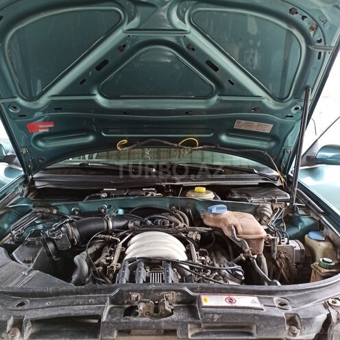 Audi A6 1998, 393,000 km - 2.4 l - Sabirabad