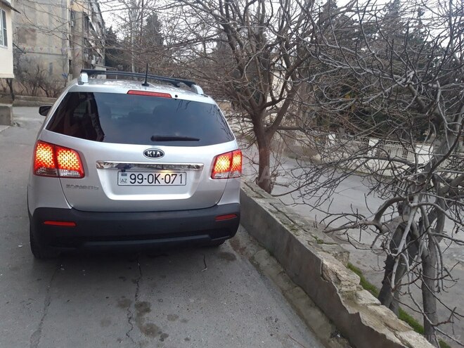 Kia Sorento 2010, 105,585 km - 2.4 л - Bakı