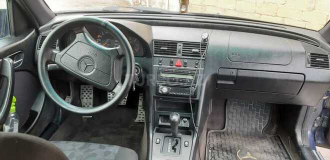 Mercedes C 220 1995, 247,000 km - 2.2 l - Bakı