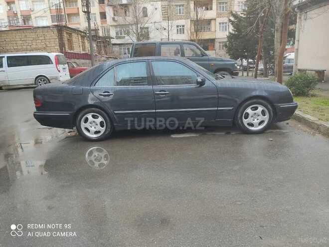 Mercedes E 270 1999, 150,000 km - 2.7 l - Bakı