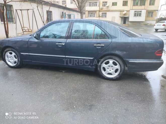 Mercedes E 270 1999, 150,000 km - 2.7 l - Bakı
