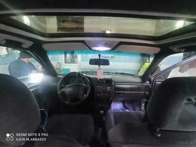 Opel Vectra 1995, 374,000 km - 1.8 л - Sumqayıt
