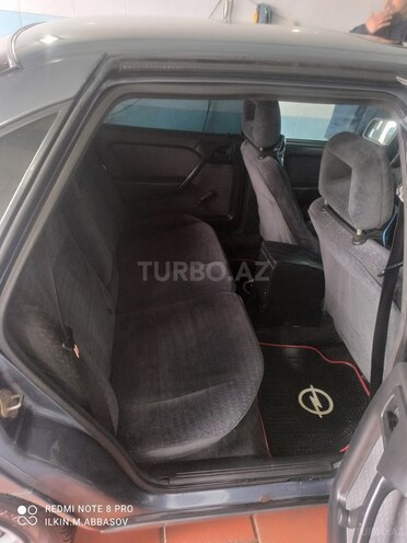 Opel Vectra 1995, 374,000 km - 1.8 л - Sumqayıt