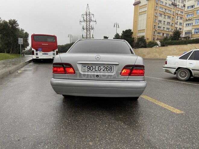 Mercedes E 200 1997, 295,000 km - 2.0 л - Bakı