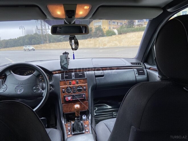 Mercedes E 200 1997, 295,000 km - 2.0 л - Bakı