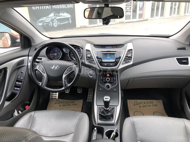 Hyundai Elantra 2015, 45,000 km - 2.0 l - Bakı