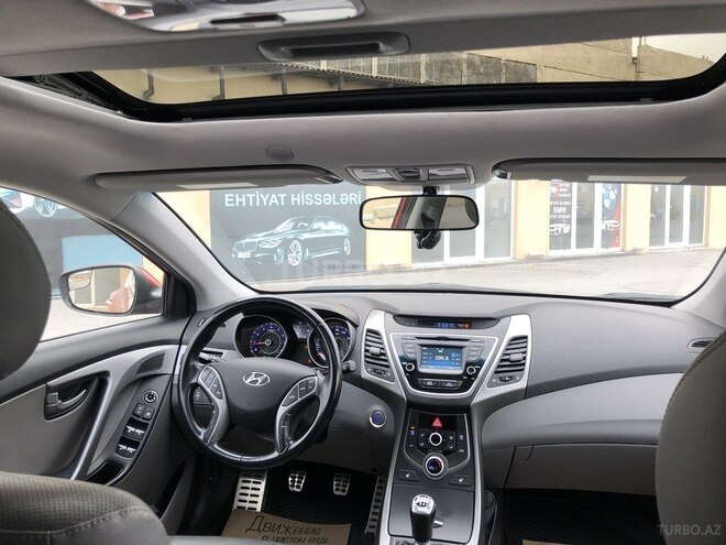 Hyundai Elantra 2015, 45,000 km - 2.0 l - Bakı