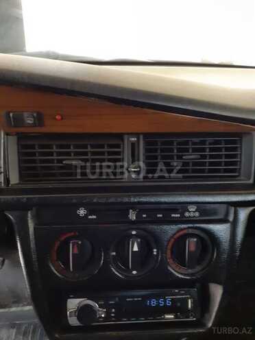 Mercedes 190 1990, 242,154 km - 2.0 l - Bərdə