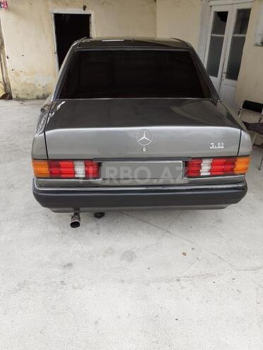 Mercedes 190 1990, 242,154 km - 2.0 l - Bərdə