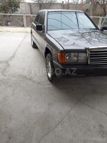 Mercedes 190 1990, 242,154 km - 2.0 l - Bərdə