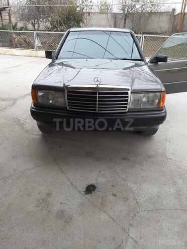 Mercedes 190 1990, 242,154 km - 2.0 l - Bərdə