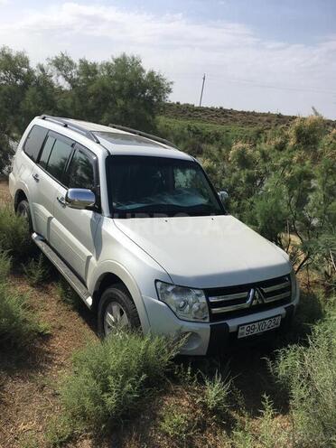 Mitsubishi Pajero 2007, 156,000 km - 3.0 l - Bakı