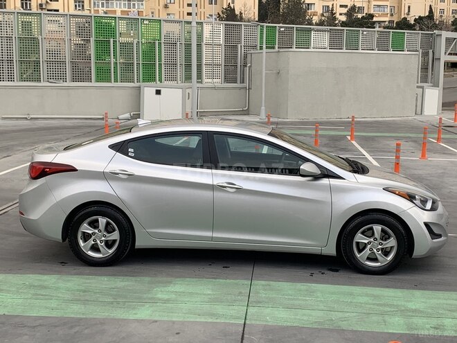Hyundai Elantra 2015, 92,500 km - 1.8 l - Bakı
