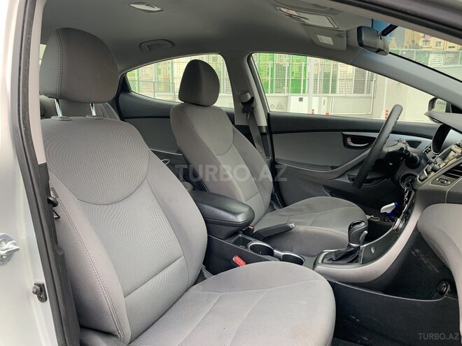 Hyundai Elantra 2015, 92,500 km - 1.8 l - Bakı