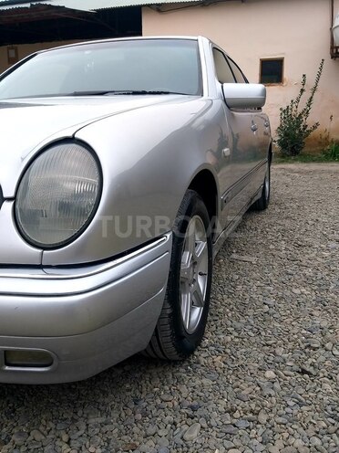Mercedes E 230 1997, 402,000 km - 2.3 л - Mingəçevir