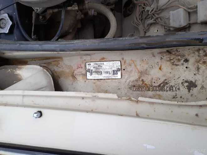 LADA (VAZ) 2106 1984, 190,000 km - 1.6 л - Salyan