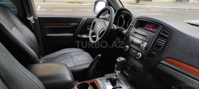 Mitsubishi Pajero 2007, 151,000 km - 3.0 l - Bakı