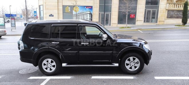 Mitsubishi Pajero 2007, 151,000 km - 3.0 l - Bakı