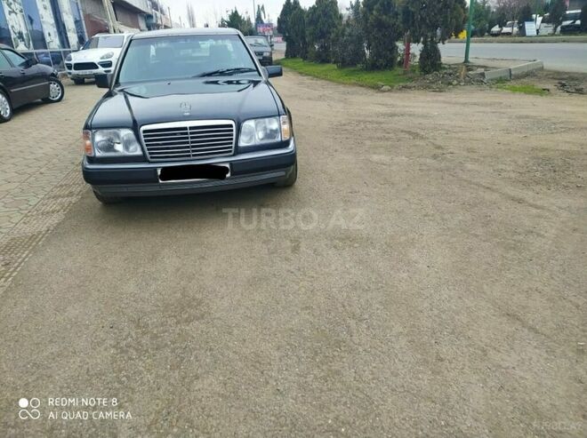 Mercedes E 250 1994, 235,000 km - 2.5 l - Bakı