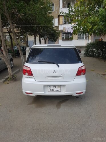 Mitsubishi Airtrek 2005, 283,652 km - 2.0 l - Bakı