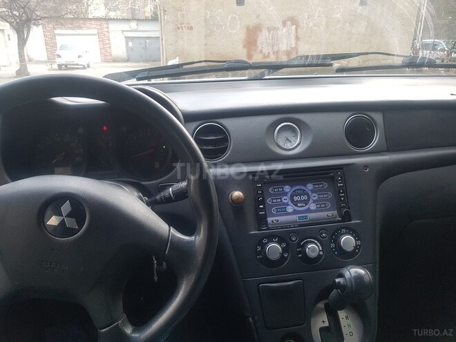 Mitsubishi Airtrek 2005, 283,652 km - 2.0 l - Bakı