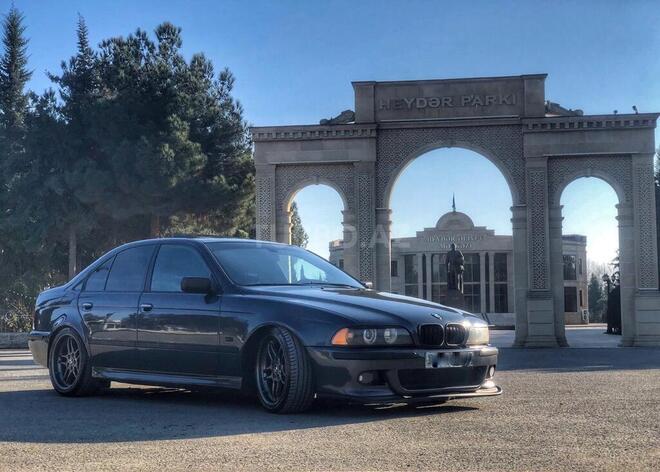 BMW 528 1998, 256,000 km - 2.8 l - Zərdab
