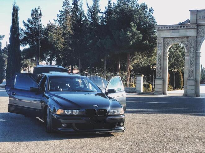 BMW 528 1998, 256,000 km - 2.8 l - Zərdab