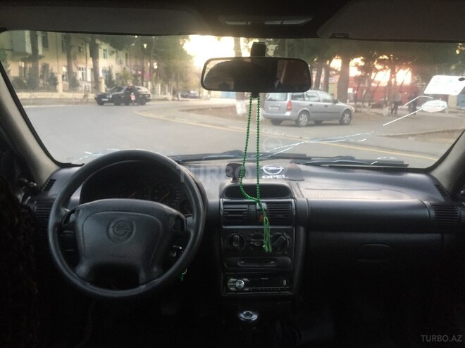 Opel Vita 1998, 330,600 km - 1.4 л - Sumqayıt