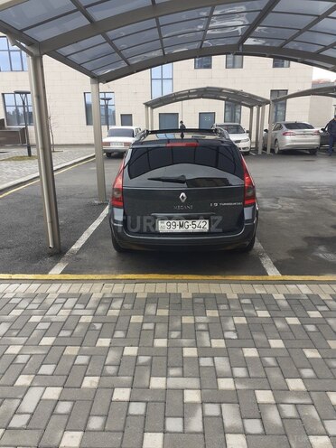 Renault Megane 2006, 235,600 km - 1.9 l - Quba