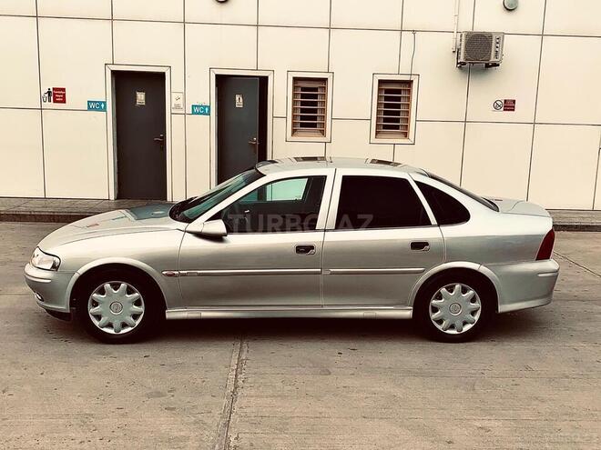 Opel Vectra 1999, 357,252 km - 1.8 l - Sumqayıt