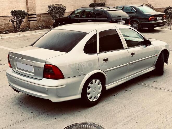 Opel Vectra 1999, 357,252 km - 1.8 l - Sumqayıt