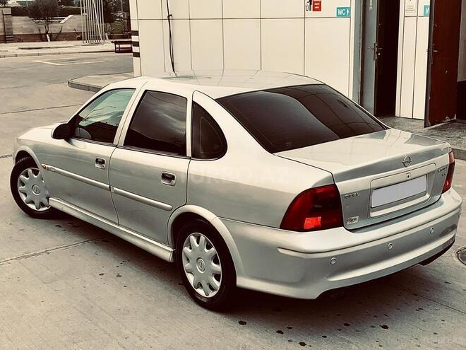 Opel Vectra 1999, 357,252 km - 1.8 l - Sumqayıt