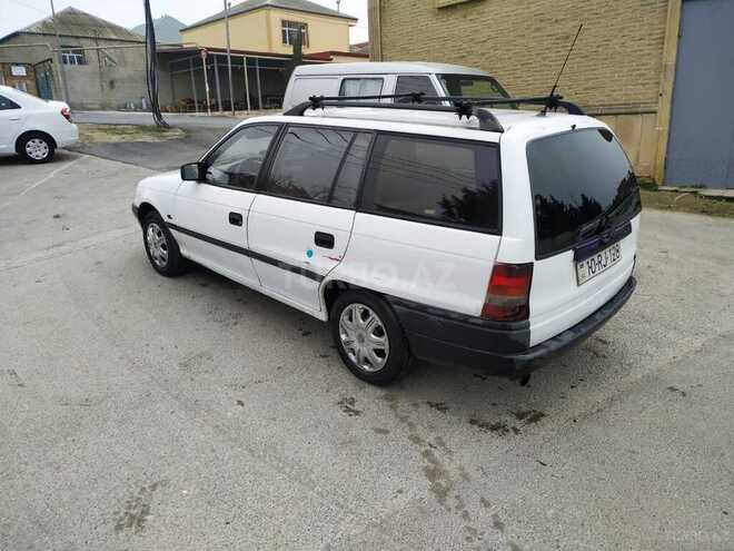 Opel Astra 1993, 158,200 km - 1.4 l - Bakı