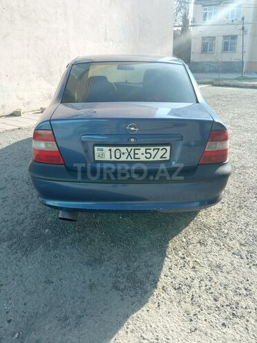 Opel Vectra 1996, 242,000 km - 1.8 l - Sumqayıt