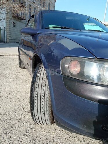Opel Vectra 1996, 242,000 km - 1.8 l - Sumqayıt
