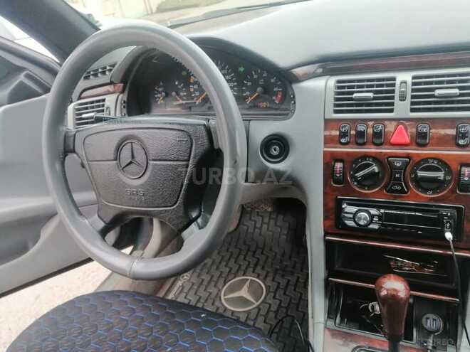 Mercedes E 230 1996, 188,121 km - 2.3 л - Lənkəran