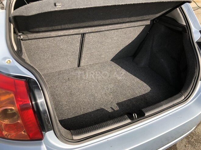 Toyota Corolla 2005, 145,000 km - 1.4 l - Bakı
