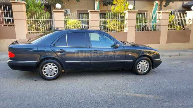 Mercedes E 230 1995, 295,000 km - 2.3 l - Bakı