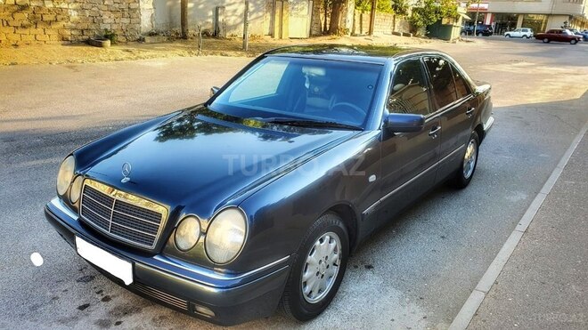 Mercedes E 230 1995, 295,000 km - 2.3 l - Bakı